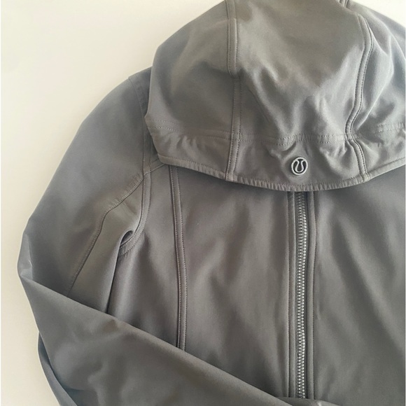 Lululemon Apex Jacket - Picture 9 of 13